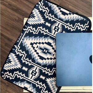 Geometric Pattern Laptop Sleeve 14.5x9.5